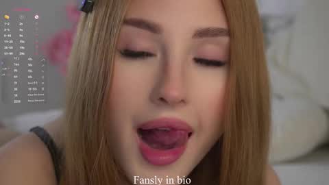 Ellie online show from November 2025 12:46:02 AM