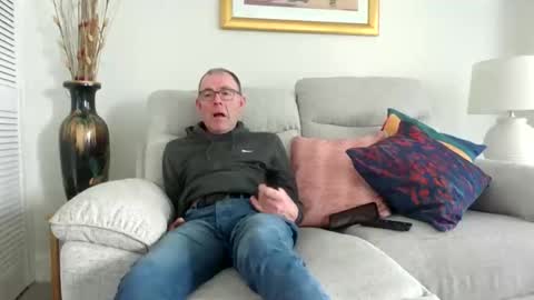 inthemood63 online show from April 2026 04:11:02 PM