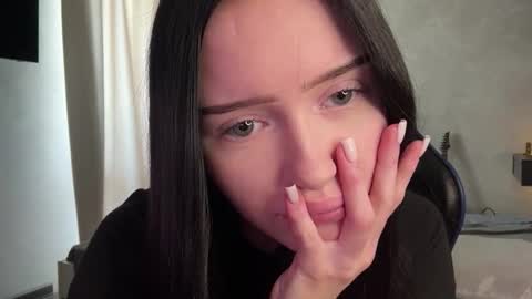 Morana online show from March 2026 05:44:01 AM