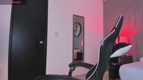 Snapshot of iraide_villan chatting on February 2026 12:15:02 PM I R A I D E online show from February 2026 12:15:02 PM