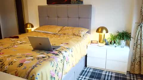 Irena Adler online show from May 2026 07:37:02 PM