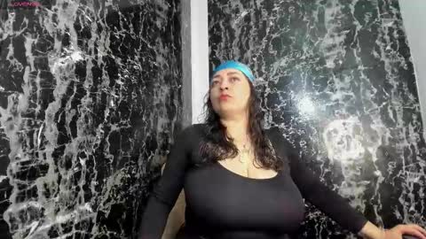 Irenne Wilson Online 0700 to 1400 gmt-5 online show from November 2025 12:37:02 PM