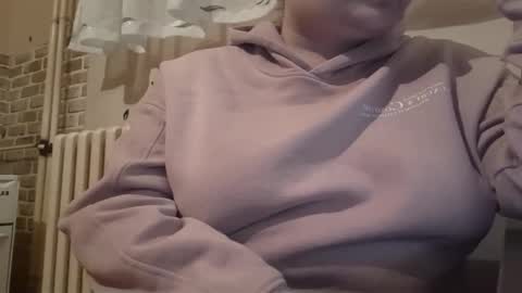 IrinnaK online show from February 2025 06:53:01 PM