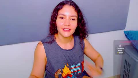Snapshot of iris_caprice chatting on May 2026 01:57:02 AM Instagram iris caprice online show from May 2026 01:57:02 AM