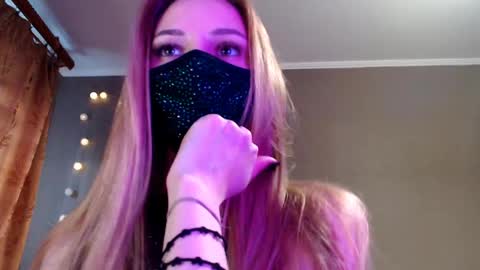 Lily online show from May 2026 04:56:02 PM