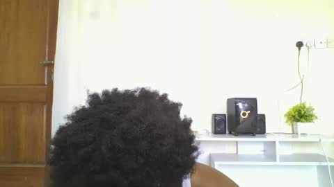 iris_love2 online show from January 2026 01:15:01 PM