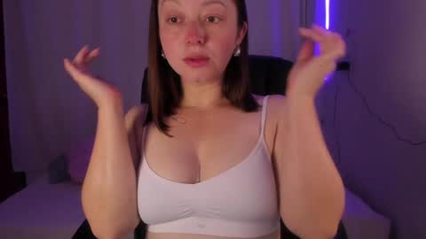 Snapshot of iris_marroquin chatting on December 2024 12:38:01 PM natalia online show from December 2024 12:38:01 PM