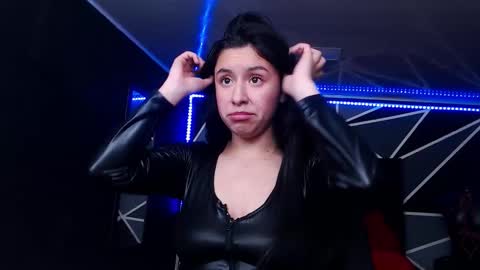 iris_will online show from November 2025 04:40:02 PM