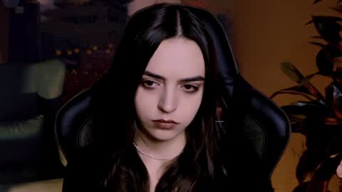 Iris online show from December 2024 07:32:02 PM