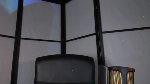 Miss Iris Fansly Miss Iris new inst.  online show from January 2025 11:16:01 PM