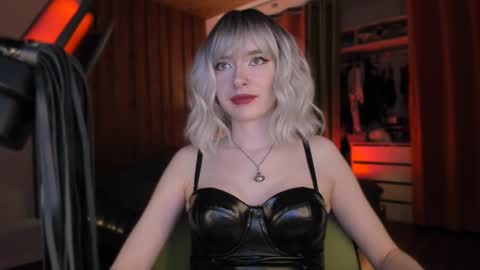 Miss Iris Fansly Miss Iris new inst.  online show from December 2025 06:56:01 PM