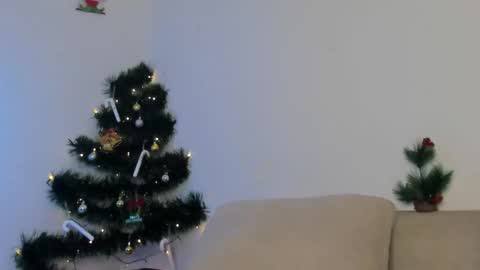 Iron online show from December 2025 08:25:01 PM