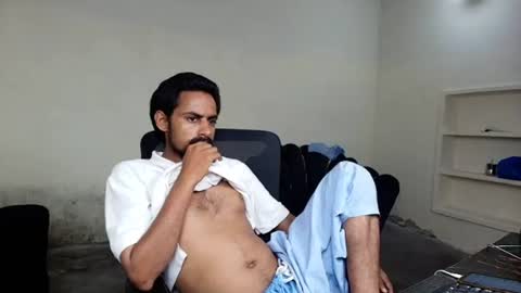 Naveed online show from July 2026 06:01:02 PM