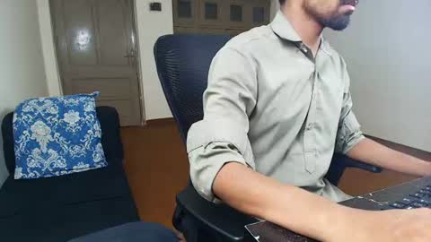 Naveed online show from July 2026 06:28:01 PM