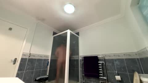 Ironkokkk online show from April 2026 08:33:01 PM