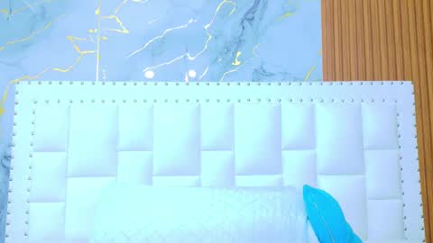 Sandy  online show from September 2025 12:27:02 PM