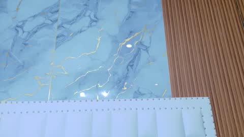 Sandy  online show from November 2025 12:15:01 PM