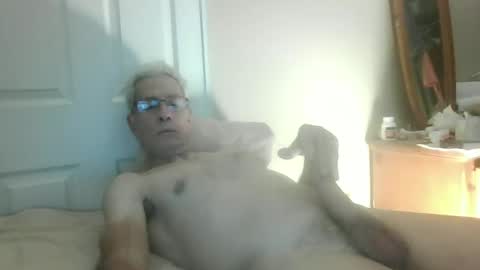 irrintzi60 online show from September 2025 12:58:02 AM