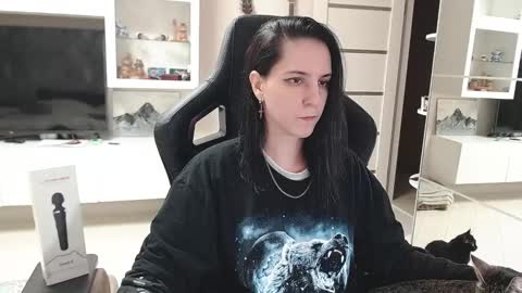 Irwi Tomboy online show from January 2025 03:32:02 PM