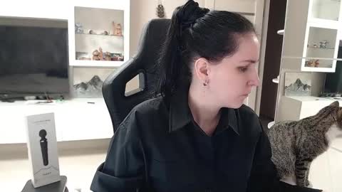 Irwi Tomboy online show from January 2025 11:24:01 AM