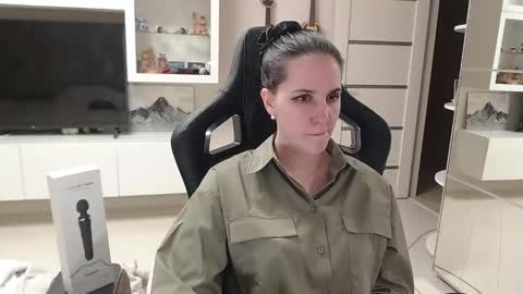 Irwi Tomboy online show from March 2025 12:29:02 AM