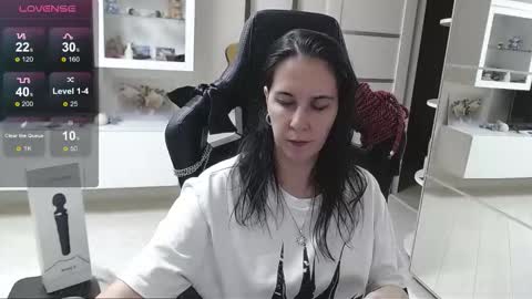 Irwi Tomboy online show from September 2025 06:41:02 PM