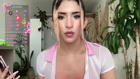 Snapshot of isa__fox_1 chatting on June 2026 01:01:02 PM Isabella online show from June 2026 01:01:02 PM