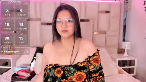 isa  rose online show from October 2025 10:27:01 AM