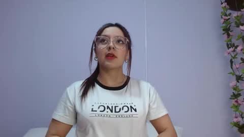 isa_jones1 online show from December 2024 01:06:02 AM