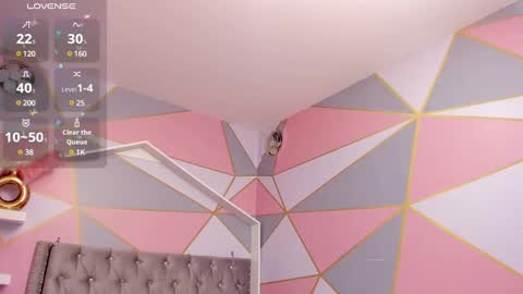    online show from February 2025 09:41:02 PM