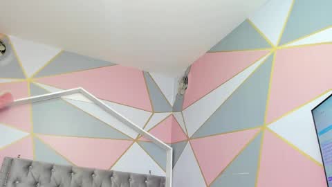    online show from February 2025 07:23:01 PM