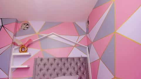    online show from February 2025 07:30:01 PM