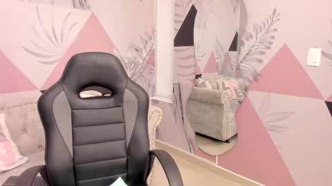    online show from March 2025 01:31:02 PM