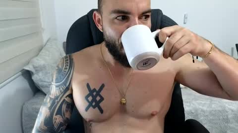 Snapshot of isaac_carter chatting on April 2026 10:05:01 AM Isaac carter online show from April 2026 10:05:01 AM