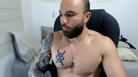 Snapshot of isaac_carter chatting on July 2026 10:32:02 AM Isaac carter online show from July 2026 10:32:02 AM