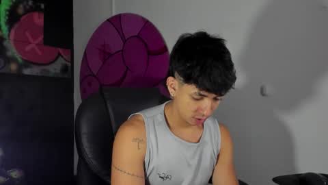 isaac_cryston online show from September 2025 07:57:01 PM