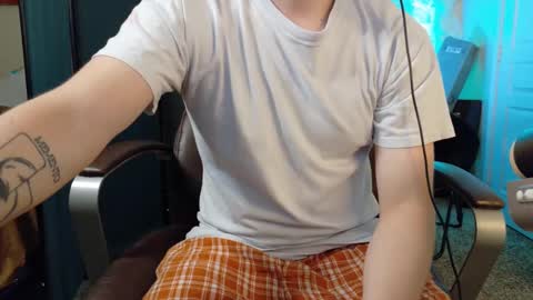 isaac online show from October 2025 08:43:01 AM