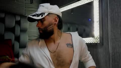 Isaac FVercettis online show from December 2025 12:15:02 AM