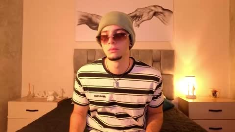 Snapshot of isaacblaze_ chatting on May 2026 03:45:02 AM isaacblaze online show from May 2026 03:45:02 AM