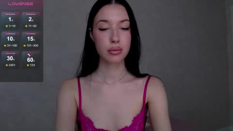 Bella online show from October 2025 08:59:02 AM