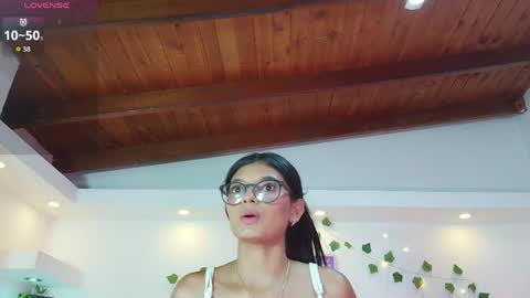 Isabel online show from May 2026 01:29:01 PM