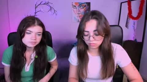 Snapshot of isabel_wave chatting on November 2025 06:52:01 AM isabel online show from November 2025 06:52:01 AM