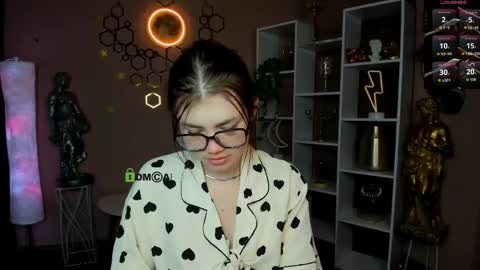 isabel online show from April 2026 08:20:02 PM