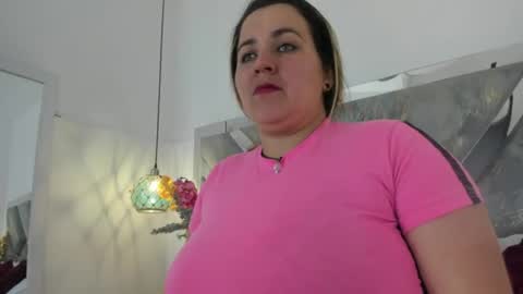 Mommy Isa online show from July 2026 12:25:01 PM