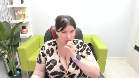 Isabela online show from February 2025 08:32:02 AM