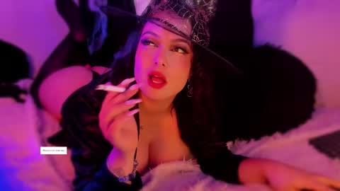 Snapshot of isabelitha chatting on October 2025 03:51:02 AM isabella online show from October 2025 03:51:02 AM