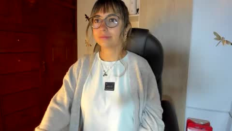 Snapshot of isabella22_1 chatting on February 2026 01:34:01 AM Isabella22 1 online show from February 2026 01:34:01 AM