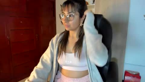 Snapshot of isabella22_1 chatting on February 2026 04:43:02 AM Isabella22 1 online show from February 2026 04:43:02 AM