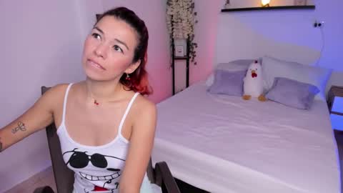 isabella online show from September 2025 05:25:02 PM