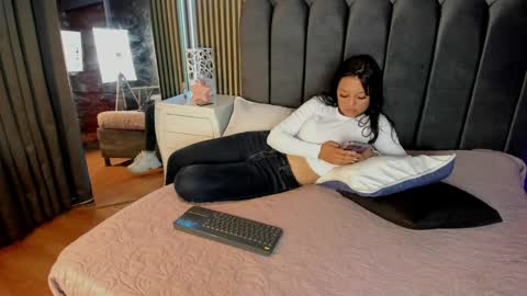 Issa online show from March 2026 08:46:02 PM